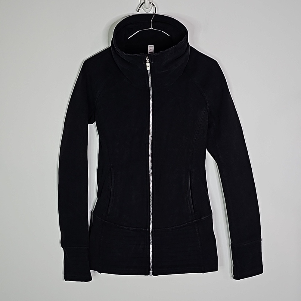 Lululemon black (first release) size 2 radient jacket II